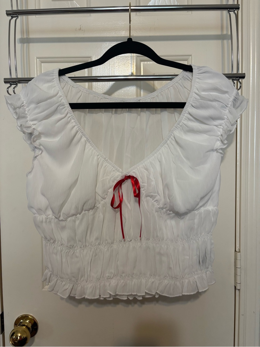 Cider White Peasant Crop Top with Red Tie Accent